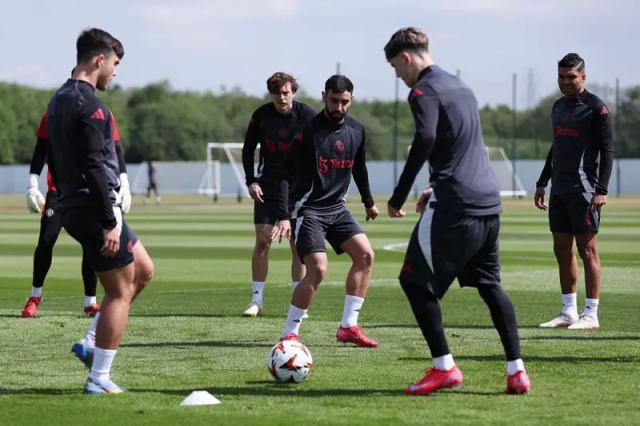 1746630015806080450.jpg 1746630007369.jpg