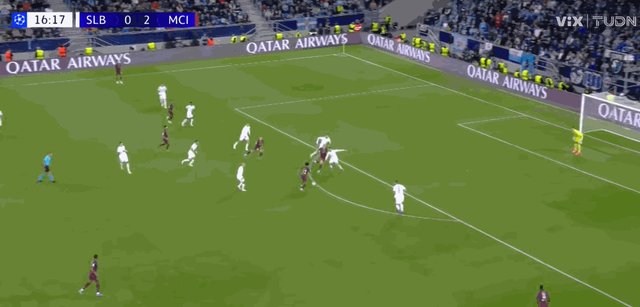 1727818210207008805.gif 哈兰德单刀.gif