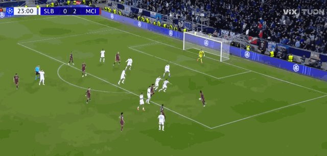 1727818261956005870.gif 多库.gif